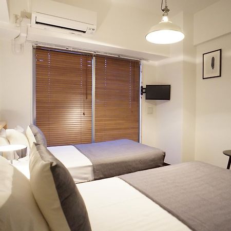 Uro Apartment Osaka Esterno foto